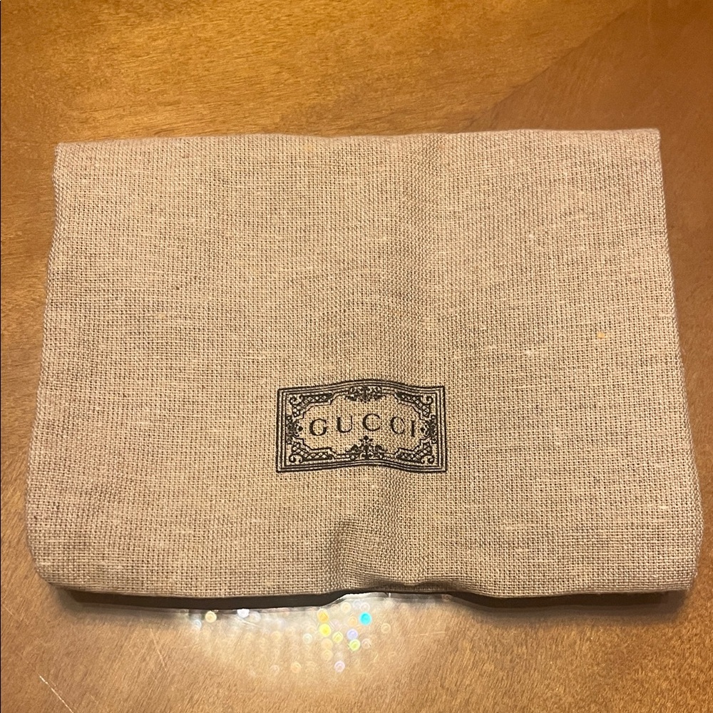Gucci Natural Beige Burlap Logo Dust Pouch small dusty bag for women smal wallet